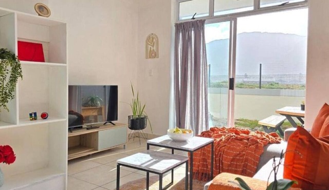 Steps from the Beach, Muizenberg Home