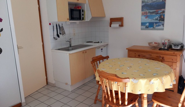 Studio Cozy in Châtel with Mountain View, Balcony, and Parking