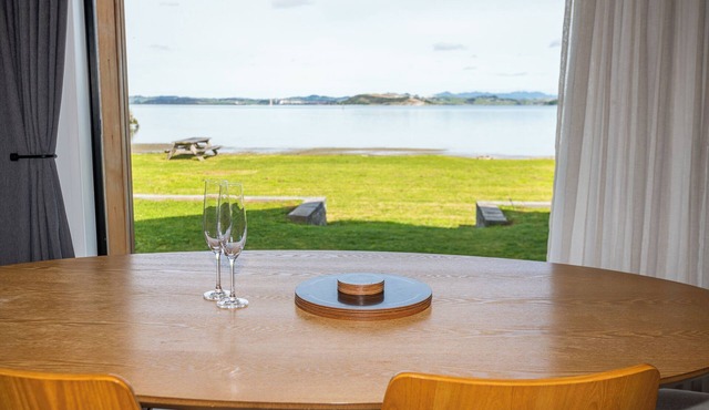 Stunning Harbourside 3-bedroom home