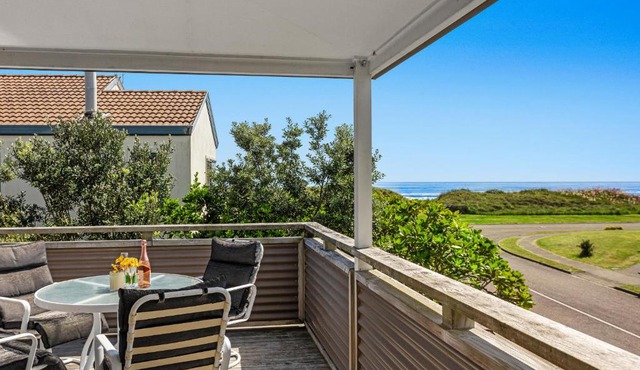 The Sun Capsule - Ohope Beach Holiday Home