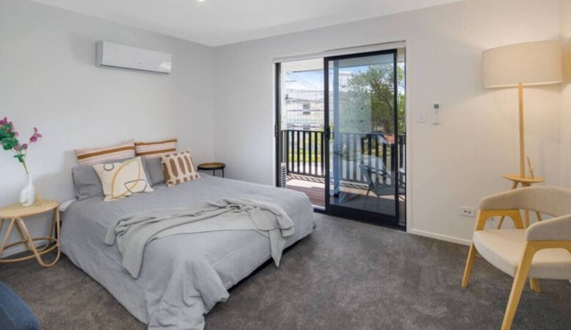 The Tranquil Hutt Escape