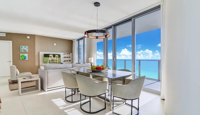 Three Bedroom Paradise Above The Ocean