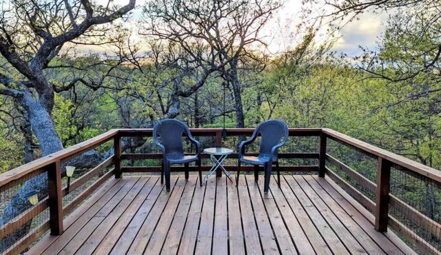 Treehouse Hideaway - Your Home Away from Home