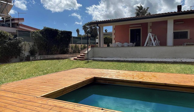 VILLA AMOS MARZAMEMI SAN LORENZO
