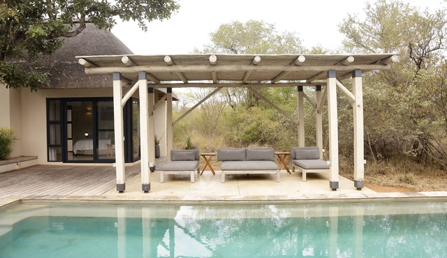 Villa Appelblaar: luxury 4 bedroom villa home in the South African bush