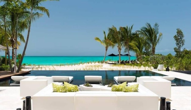 Villa AWA – 6-Bedroom Ultra-Modern Oceanfront Luxury in Turks & Caicos