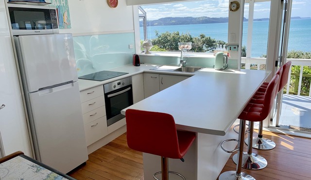 Vintage Retro style Bach with stunning sea views