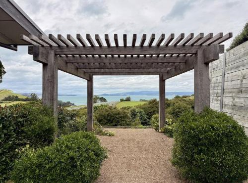 Waiheke Luxury Blue and Green Rooms