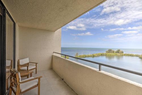Waterfront Resort Condo w/Private Beach & Pool
