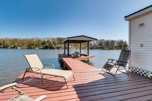 Waterfront Wolcott Vacation Rental w/Deck & Views