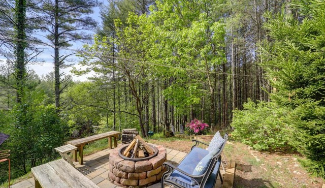 West Jefferson Vacation Rental Near River