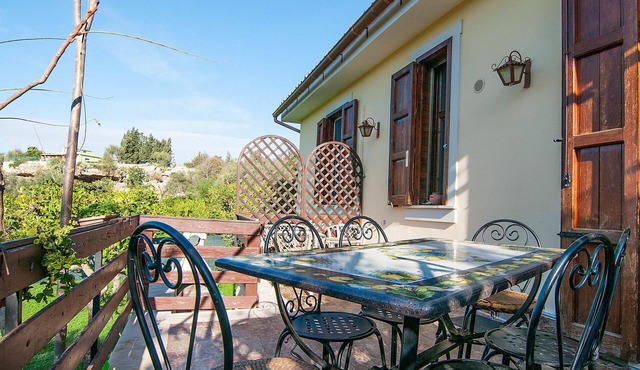 Wonderful private villa for 6 people with A/C, WIFI, TV, terrace and pets allowed