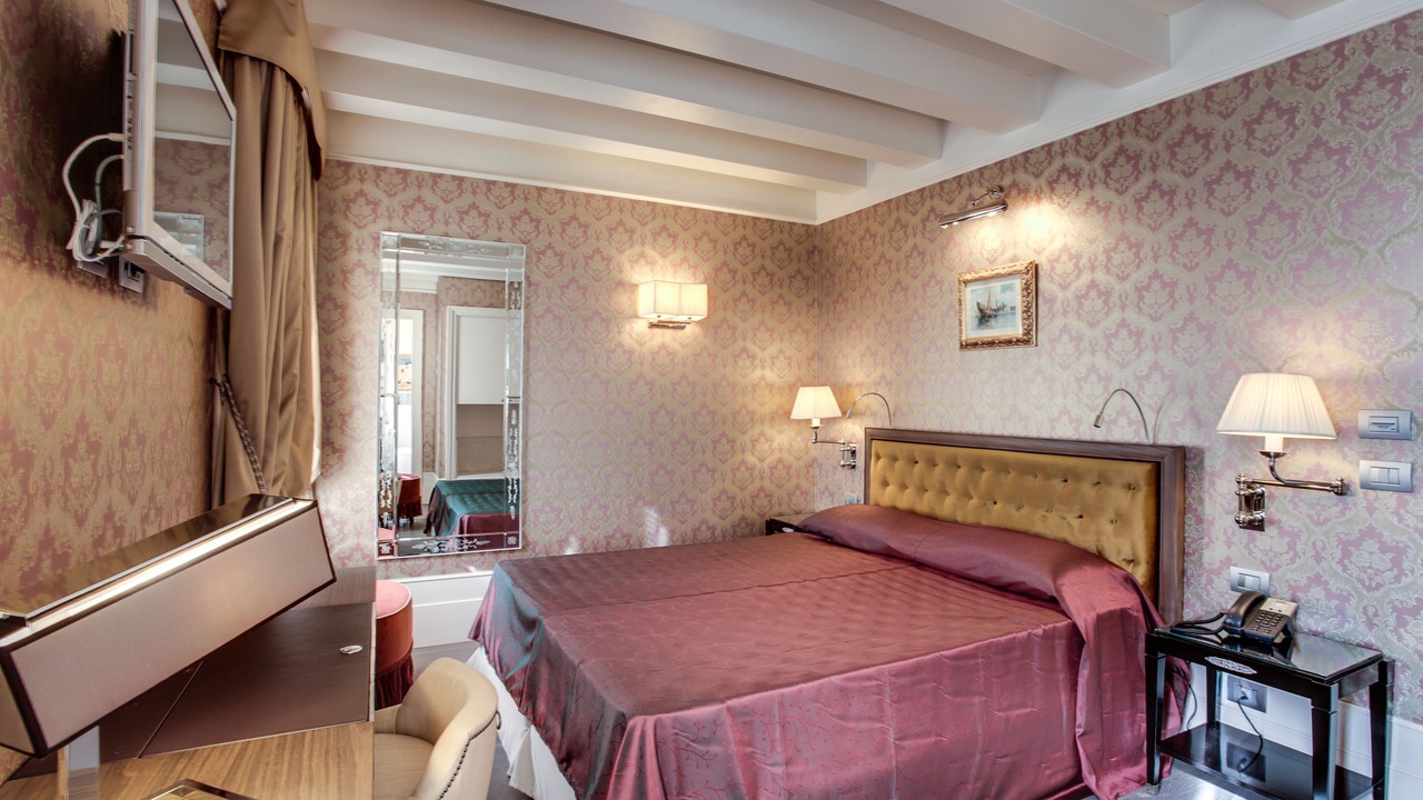 Photo of Bedroom in Dorsoduro