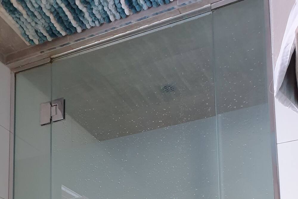 Photo of Bathroom in Ohauiti