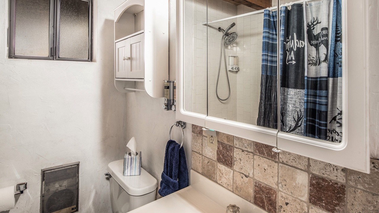 Photo of Bathroom in Ruidoso