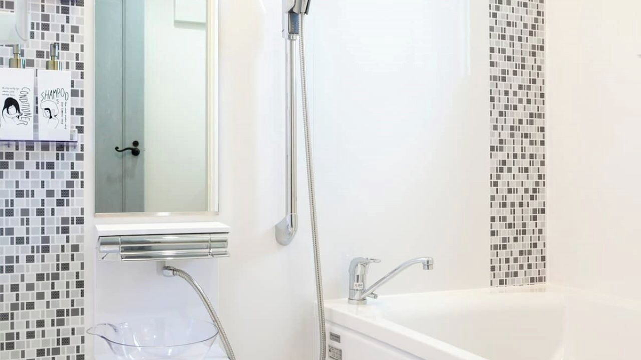 Photo of Bathroom in Amesoko