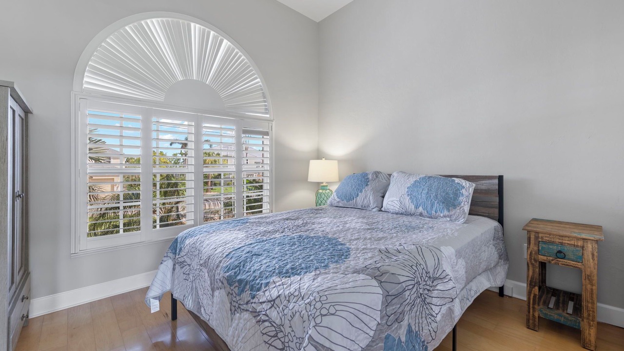 Photo of Bedroom in Beachview Country Club Estates