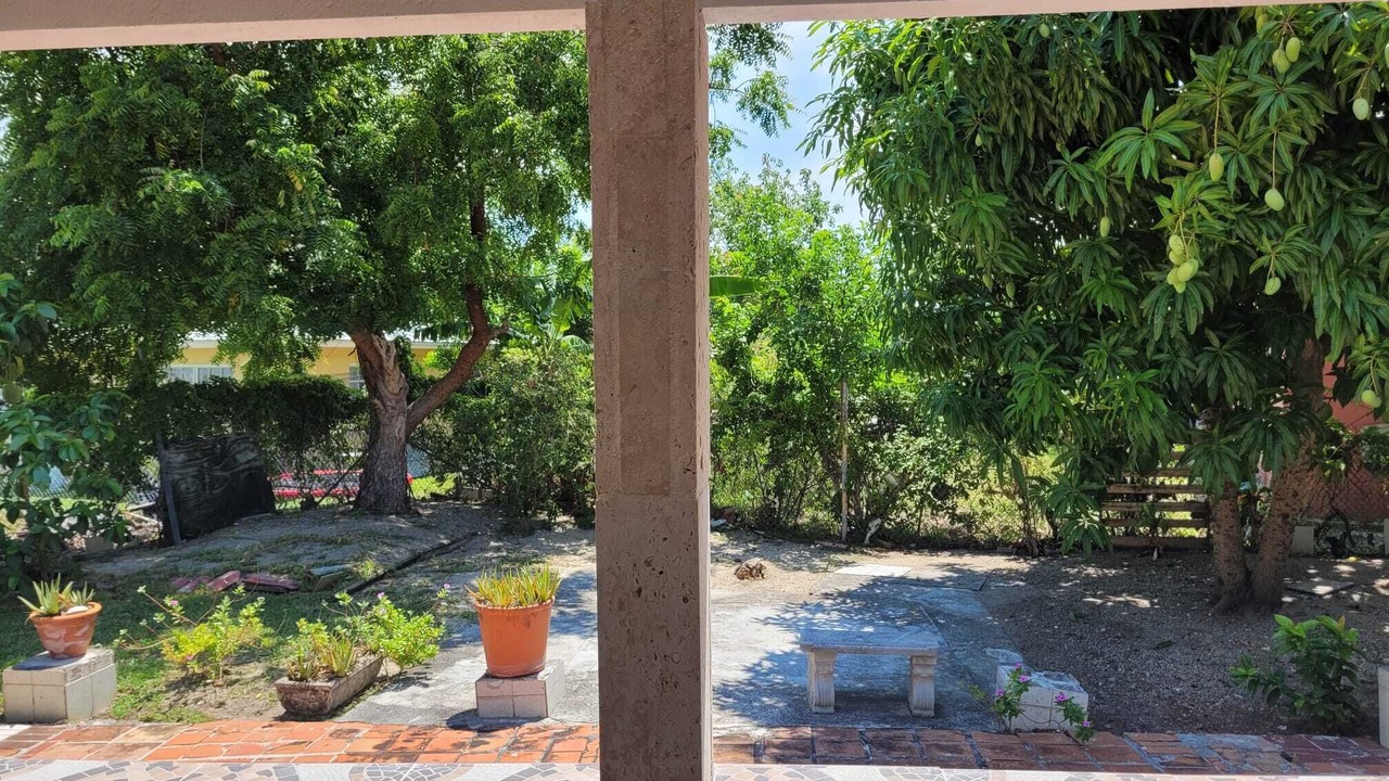 Photo of Patio Balcony in Bahamas Terrace