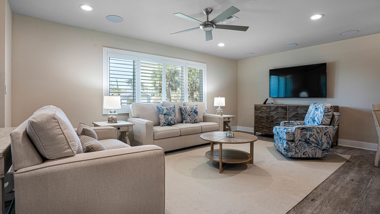 Photo of Livingroom in Murex Lakes