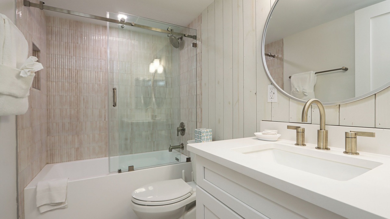 Photo of Bathroom in Beachview Country Club Estates