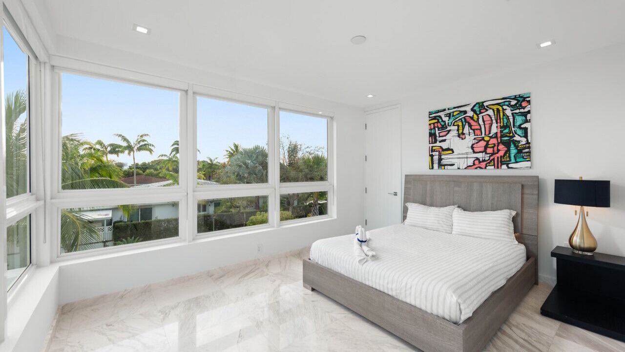 Photo of Bedroom in North Bay Village