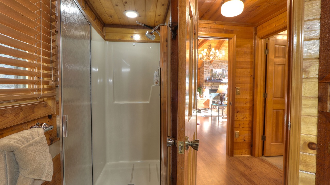 Photo of Bathroom in Gatlinburg