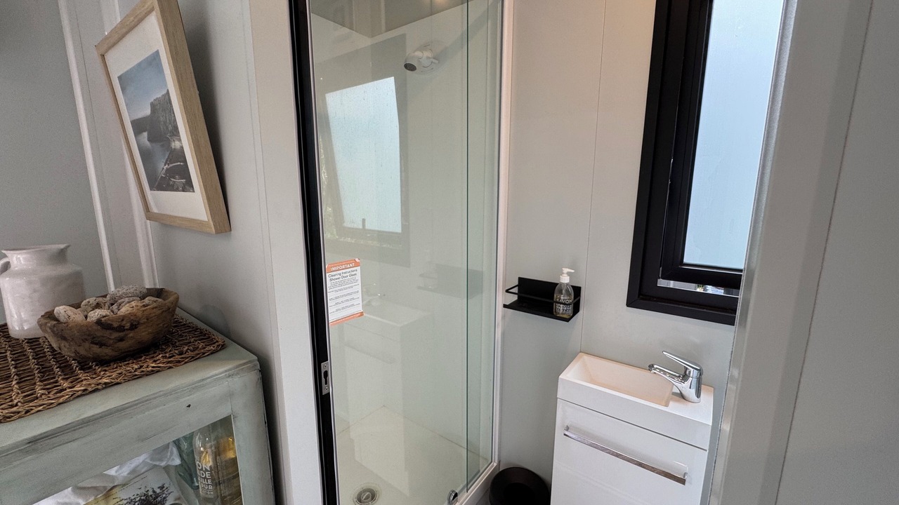 Photo of Bathroom in Rototai