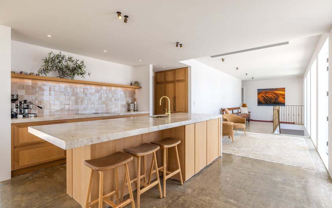 Photo of Kitchen in Onetangi
