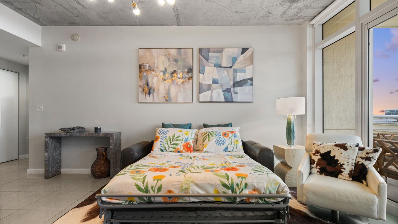 Photo of Bedroom in Midtown
