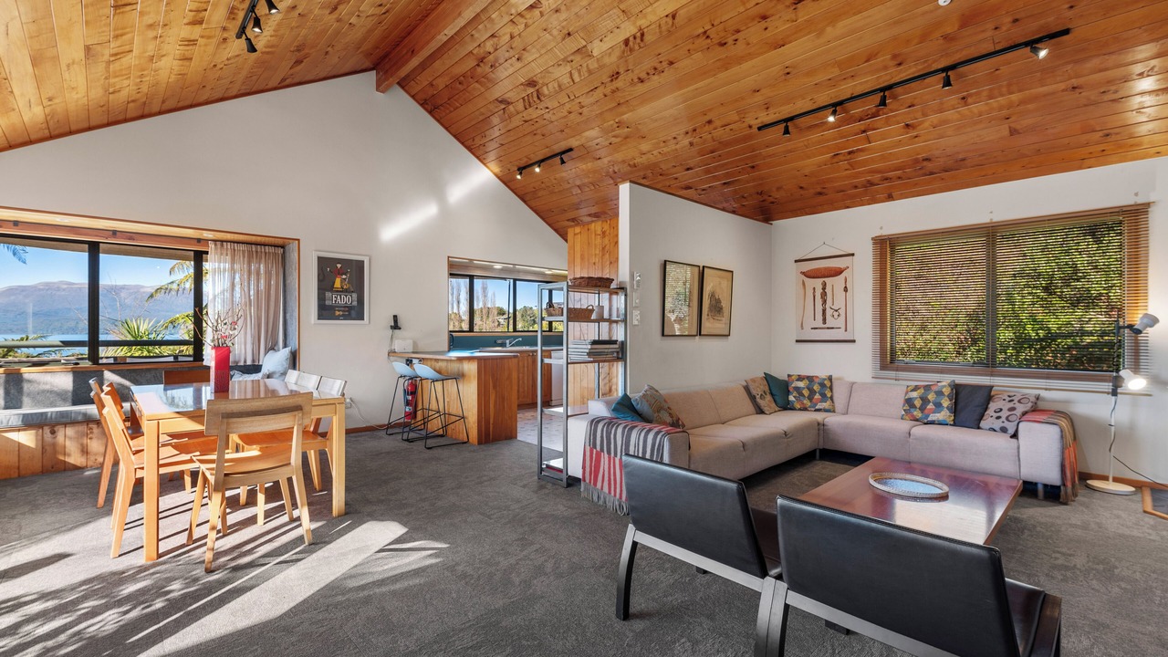 Photo of Livingroom in Lake Tarawera