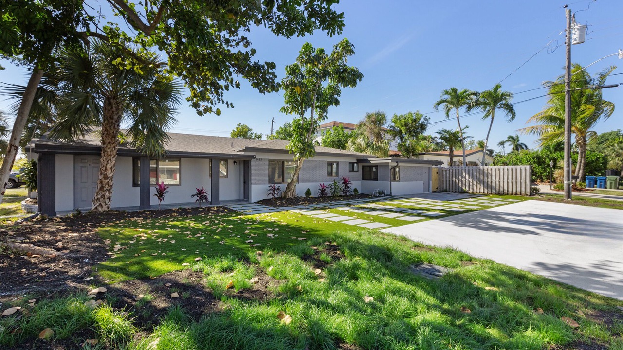 Photo of Outdoor in Poinsettia Heights
