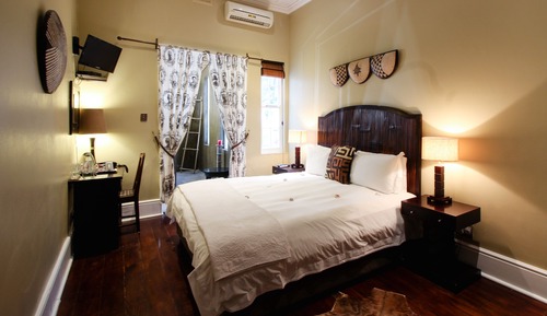 Buffalo King Size Room