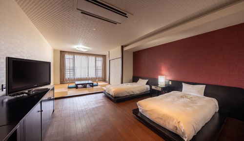 Basic Quadruple Room, Non Smoking, Mountain View