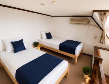 Economy Triple Room