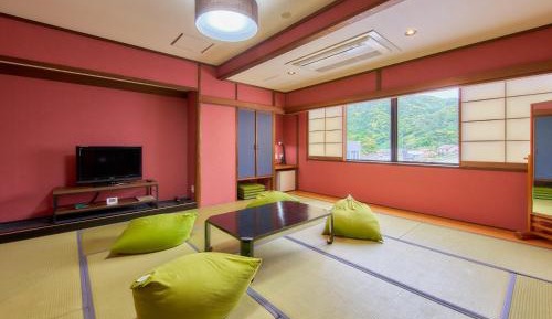 Japanese-Style Room