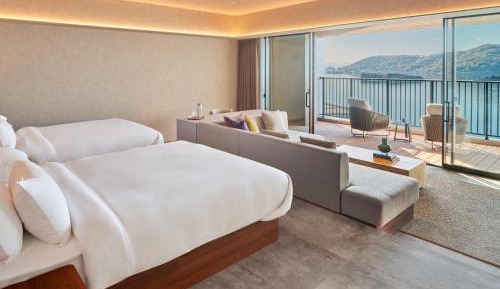 Superior Twin Room with Ocean View - East Wing