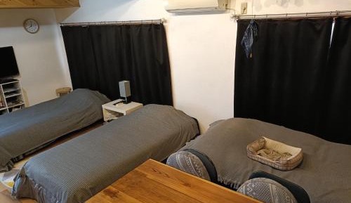 Standard Twin Room with Shared Bathroom