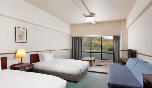 Japanese-Western Style Room with Mountain View