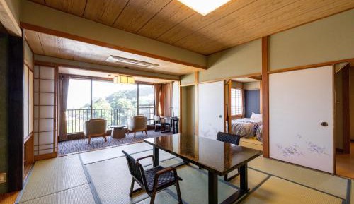 Japanese-Style Room