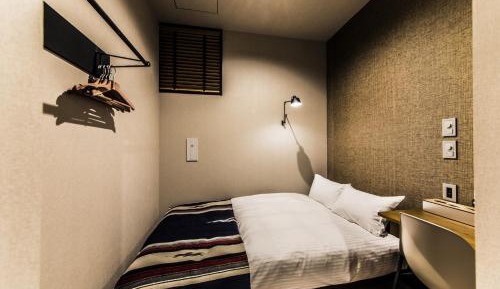 Semi-double room (nonsmoking)