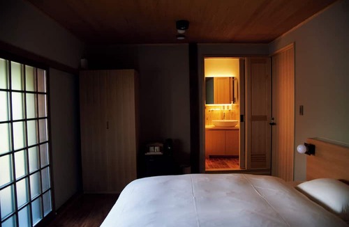 Tomi Hotel | Travel Stop UNNOWA