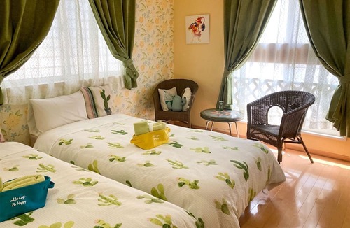 Yonabaru Apartment | Nonsmoking Twin cactus room 201/Shimajiri-gun Okinawa