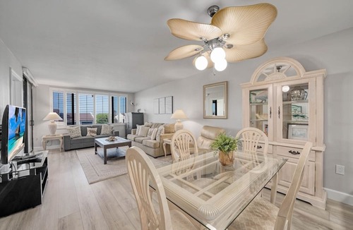Sanibel Condo | Loggerhead Cay #434 - Sanibel Island beach view condo- tennis, heated pool