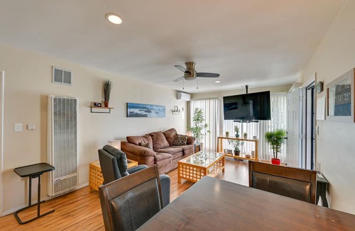 Pacific Beach Apartment | Pacific Beach Apartment: Walk to Beach & Pier!