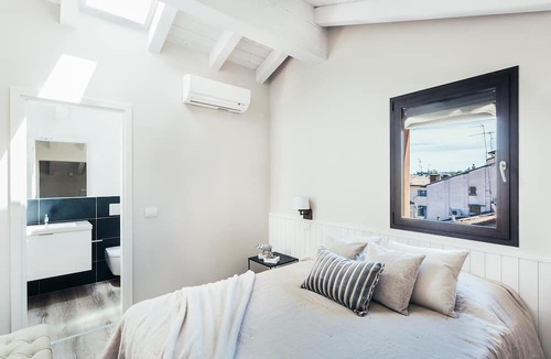 Historic Center Apartment | Cavalleria Rusticana: A historic building that comes to life in the magic of the theatre