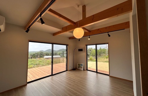 Ishigaki Cottage | A quiet environment with a wooden deck with a grea/Ishigaki City Okinawa