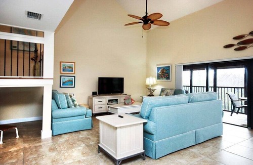 Sanibel Condo | Pet friendy 3-BR retreat with gulf views & crows nest balcony - Signal Inn 18