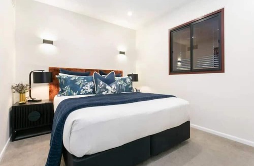 Auckland Central Business District Apartment | Luxury Waterfront Apartment in Auckland | 1BR