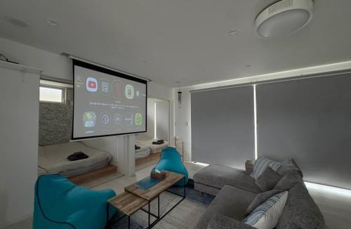 Itoshima House | New 2号棟 海を感じるラグジュアリー空間 サウナ ジャグジー BBQ完備