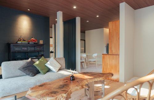 Tamano Apartment | The Nature Uno 2026年リノベーション 直島好アクセス 古民家一棟貸切 最大4名2ldk平家 クイーンベッド2台